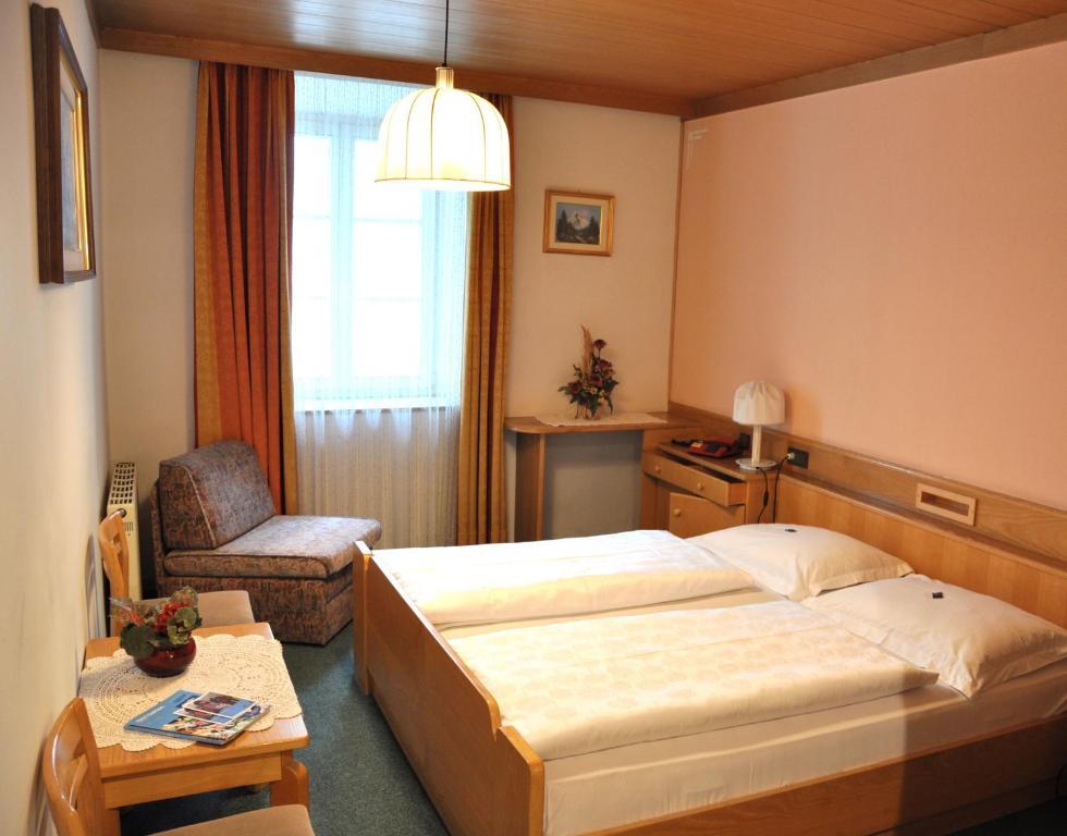Hotel Grauer Baer Bresanona Habitación foto